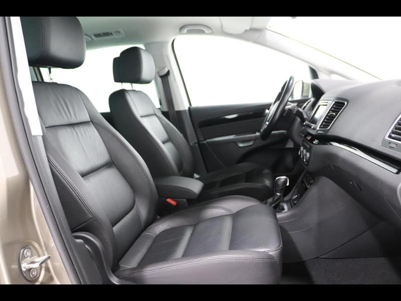 Photo 11 de l'offre de VOLKSWAGEN Sharan 2.0 TDI 150ch BlueMotion Technology Confortline DSG6 à 27890€ chez Autovia Véhicules Multimarques