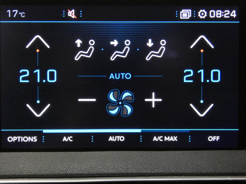 Photo 13 de l'offre de PEUGEOT 3008 1.2 PureTech 130ch Allure S&S à 20490€ chez Autovia Véhicules Multimarques