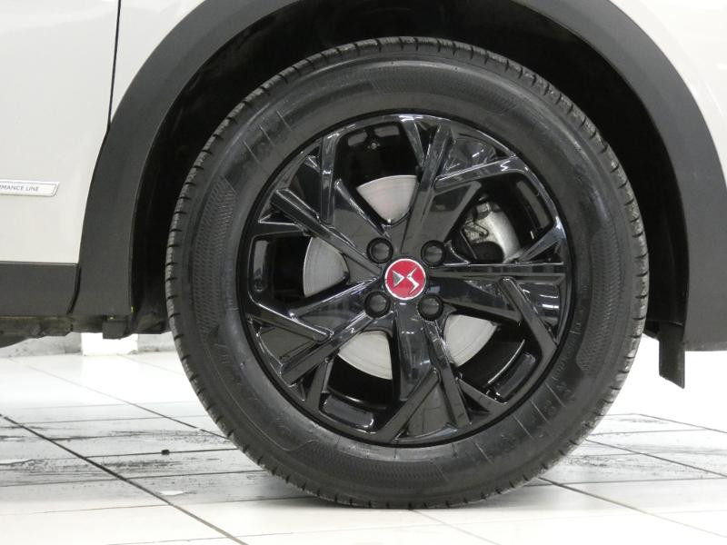 Photo 5 de l'offre de DS DS 3 Crossback BlueHDi 130ch Performance Line Automatique à 28890€ chez Autovia Véhicules Multimarques