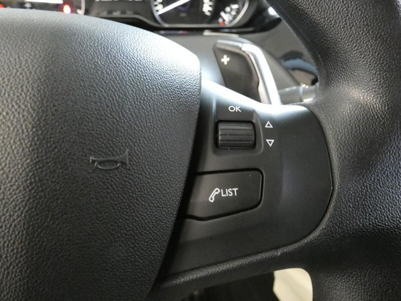 Photo 14 de l'offre de PEUGEOT 208 1.2 PureTech 82ch Active S&S ETG5 5p à 14590€ chez Autovia Véhicules Multimarques