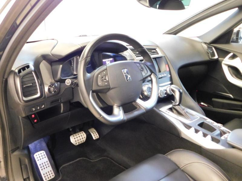 Photo 10 de l'offre de DS DS 5 BlueHDi 180ch Sport Chic S&S EAT6 à 17880€ chez Autovia Véhicules Multimarques