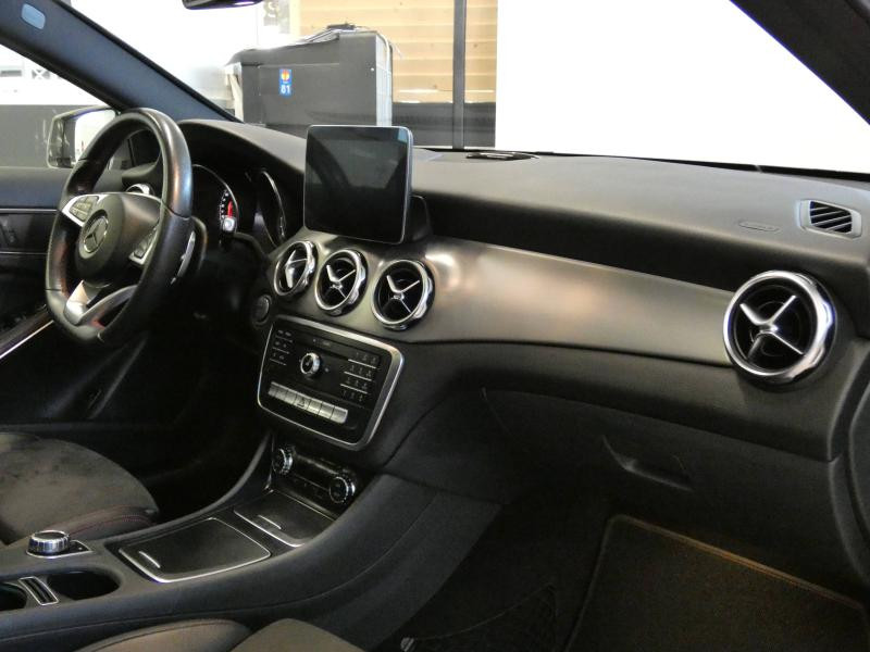 Photo 10 de l'offre de MERCEDES-BENZ GLA 200 Fascination 7G-DCT à 28980€ chez Autovia Véhicules Multimarques