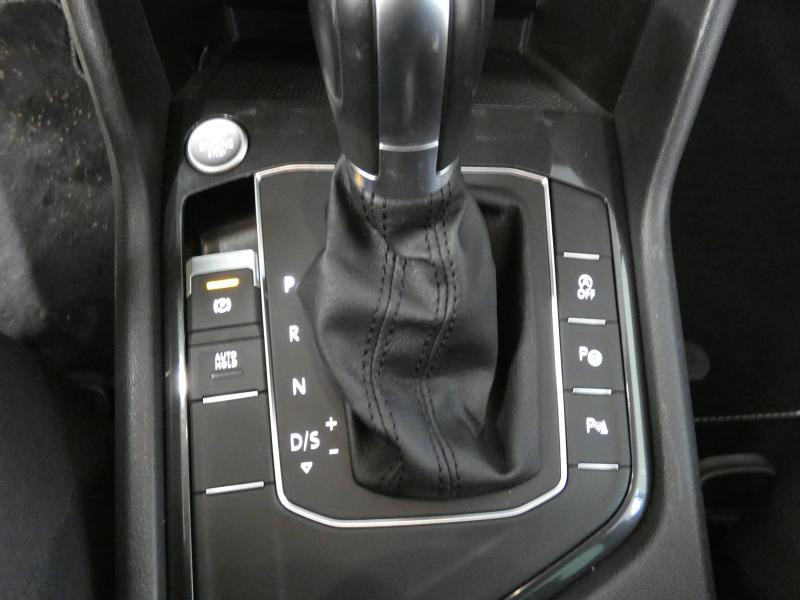 Photo 25 de l'offre de VOLKSWAGEN Tiguan 2.0 TDI 150ch Connect DSG7 à 28790€ chez Autovia Véhicules Multimarques