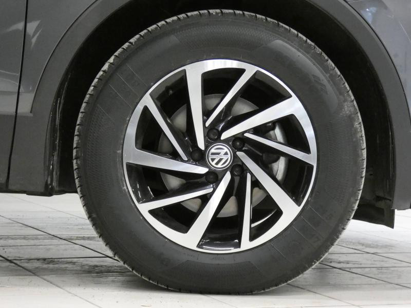 Photo 5 de l'offre de VOLKSWAGEN Tiguan 2.0 TDI 150ch Connect DSG7 à 28790€ chez Autovia Véhicules Multimarques