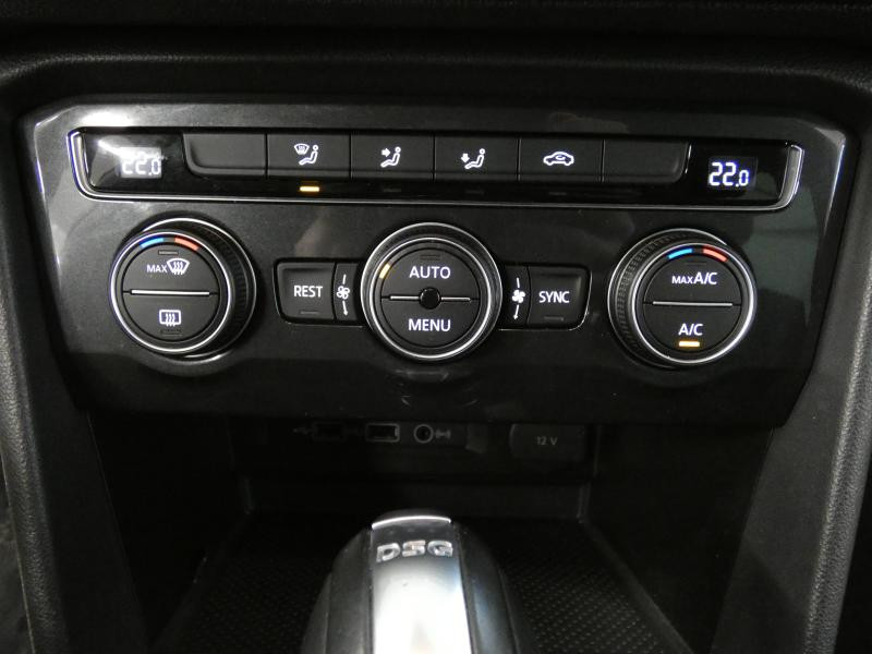 Photo 26 de l'offre de VOLKSWAGEN Tiguan 2.0 TDI 150ch Connect DSG7 à 28790€ chez Autovia Véhicules Multimarques