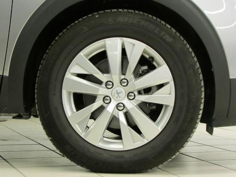 Photo 5 de l'offre de PEUGEOT 3008 1.2 PureTech 130ch Active S&S à 20990€ chez Autovia Véhicules Multimarques