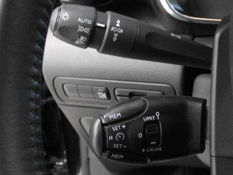 Photo 20 de l'offre de CITROEN C3 Aircross PureTech 110ch S&S Shine E6.d 6cv à 19490€ chez Autovia Véhicules Multimarques