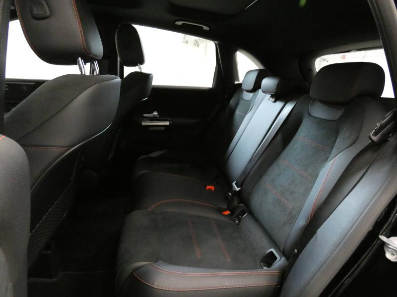 Photo 3 de l'offre de MERCEDES-BENZ Classe B 180d 116ch AMG Line 8G-DCT à 38490€ chez Autovia Véhicules Multimarques