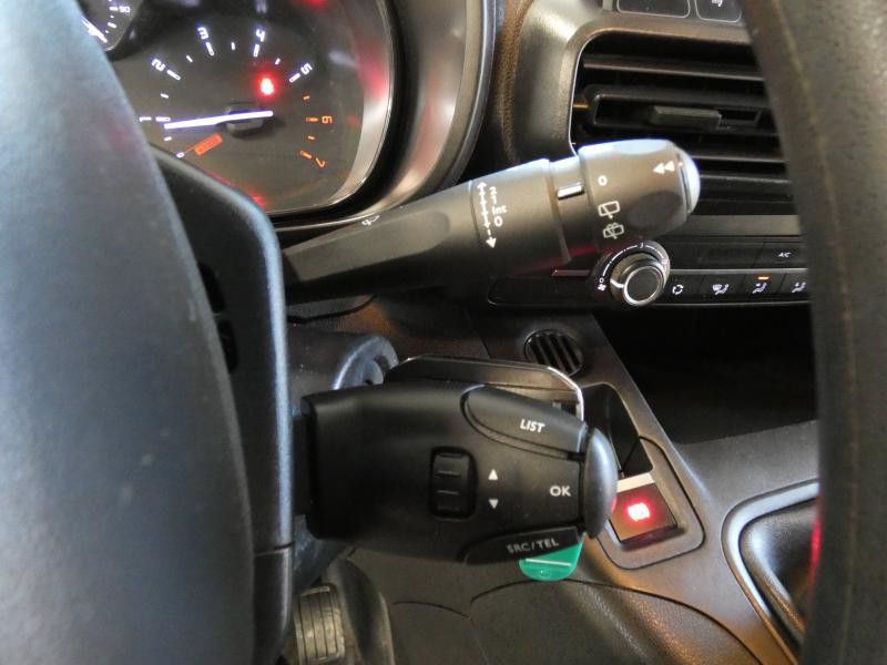 Photo 12 de l'offre de CITROEN Berlingo Van M 650kg BlueHDi 100 S&S Club BVM5 à 17490€ chez Autovia Véhicules Multimarques