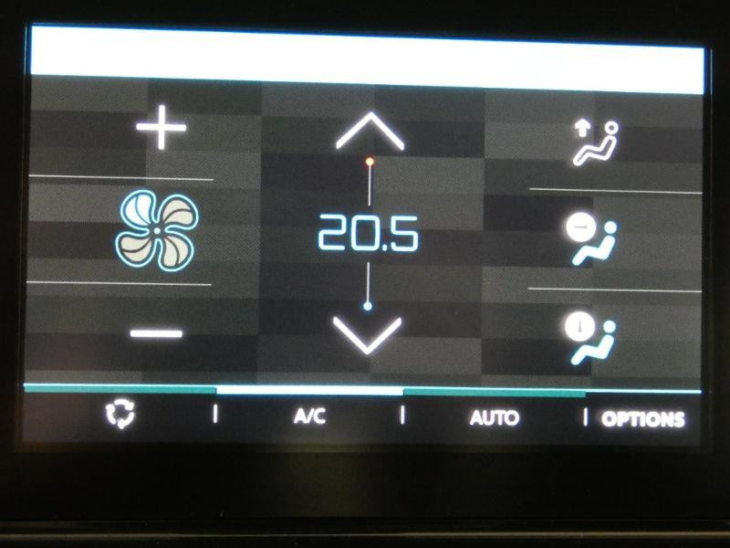 Photo 16 de l'offre de CITROEN C3 PureTech 82ch Graphic S&S E6.d à 14590€ chez Autovia Véhicules Multimarques