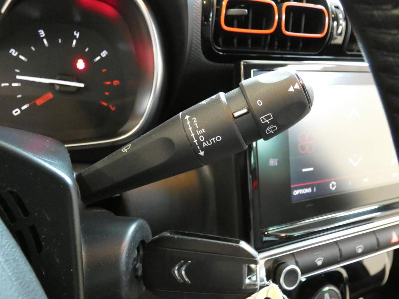 Photo 20 de l'offre de CITROEN C3 Aircross PureTech 110ch S&S Shine EAT6 E6.d-TEMP 114g à 18490€ chez Autovia Véhicules Multimarques