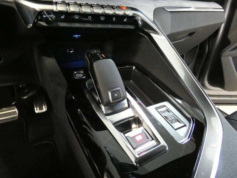 Photo 15 de l'offre de PEUGEOT 5008 2.0 BlueHDi 180ch S&S GT EAT8 à 45990€ chez Autovia Véhicules Multimarques