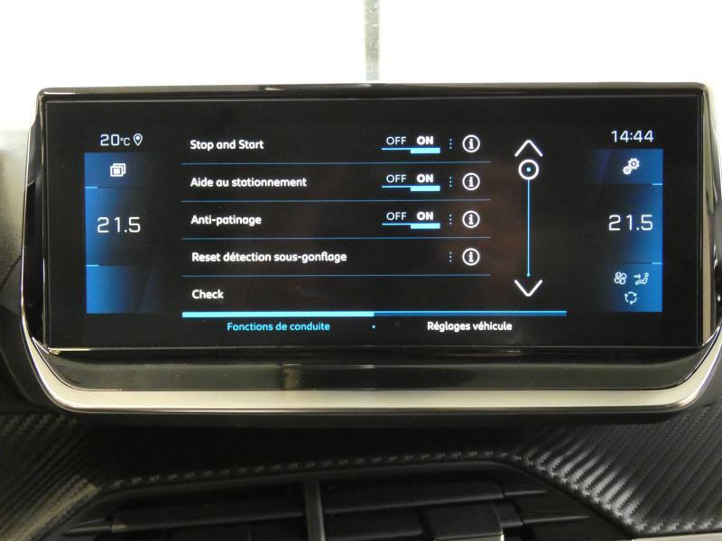 Photo 11 de l'offre de PEUGEOT 2008 1.5 BlueHDi 110ch S&S Roadtrip à 28490€ chez Autovia Véhicules Multimarques