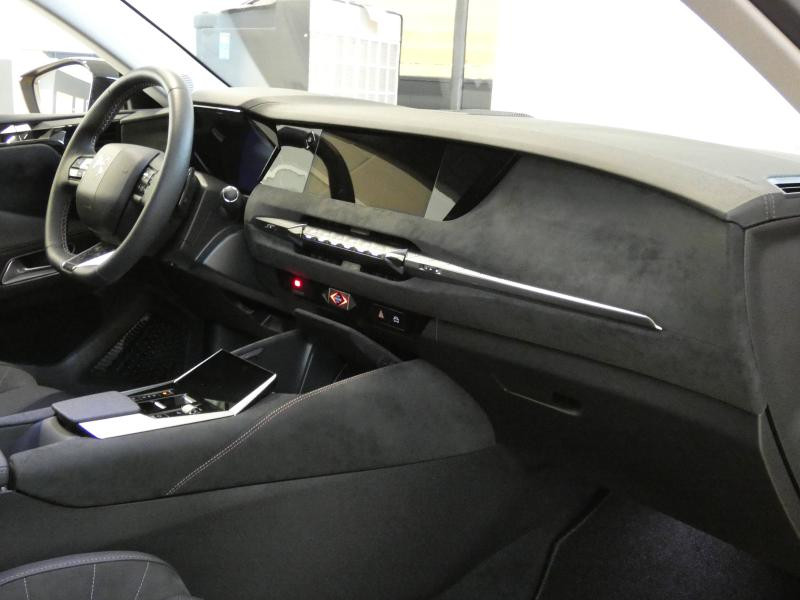 Photo 10 de l'offre de DS DS 4 BlueHDi 130ch Performance Line + Automatique à 35990€ chez Autovia Véhicules Multimarques