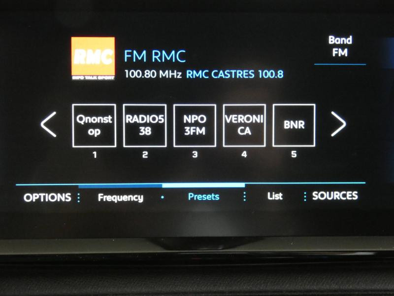 Photo 12 de l'offre de PEUGEOT 5008 2.0 BlueHDi 180ch S&S GT EAT8 à 45990€ chez Autovia Véhicules Multimarques