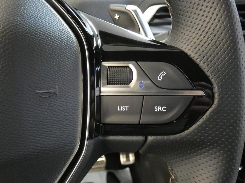 Photo 16 de l'offre de PEUGEOT 5008 2.0 BlueHDi 180ch S&S GT EAT8 à 45990€ chez Autovia Véhicules Multimarques
