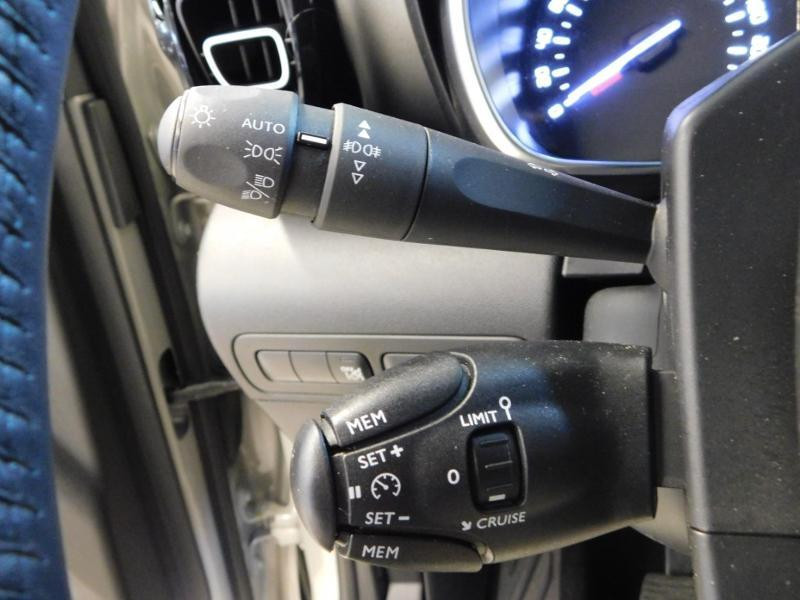 Photo 18 de l'offre de CITROEN C3 Aircross BlueHDi 110ch S&S Feel Pack à 17490€ chez Autovia Véhicules Multimarques