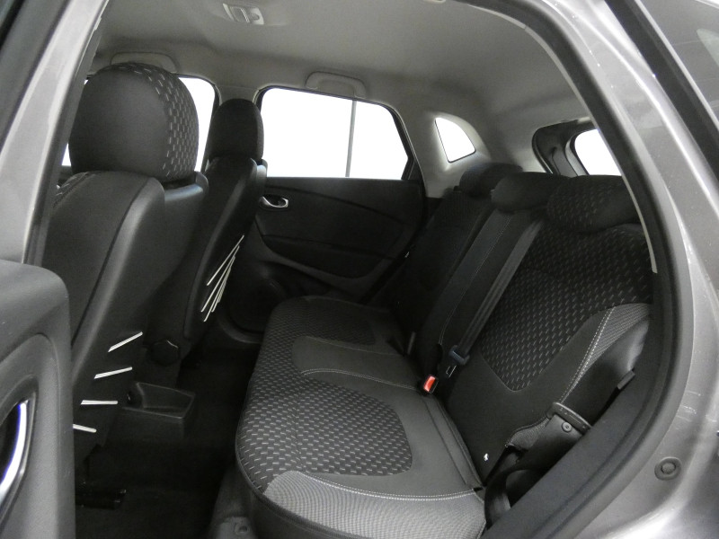 Photo 3 de l'offre de RENAULT Captur 1.2 TCe 120ch energy Intens à 15790€ chez Autovia Véhicules Multimarques