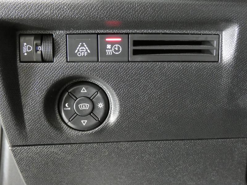 Photo 15 de l'offre de CITROEN C4 Moteur électrique 136ch (100 kW) Feel Pack Business Automatique à 25990€ chez Autovia Véhicules Multimarques