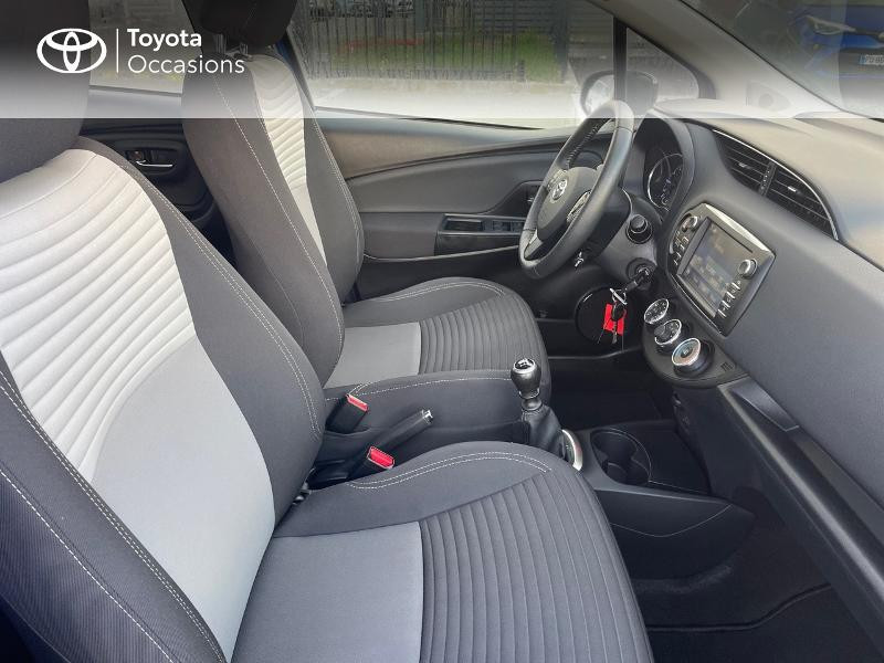 Photo 6 de l'offre de TOYOTA Yaris 110 VVT-i Design 5p RC18 à 13480€ chez Rizzon Auto - Toyota St Brieuc