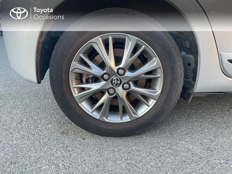 Photo 16 de l'offre de TOYOTA Yaris 100h Dynamic 5p RC18 à 14980€ chez Rizzon Auto - Toyota St Brieuc