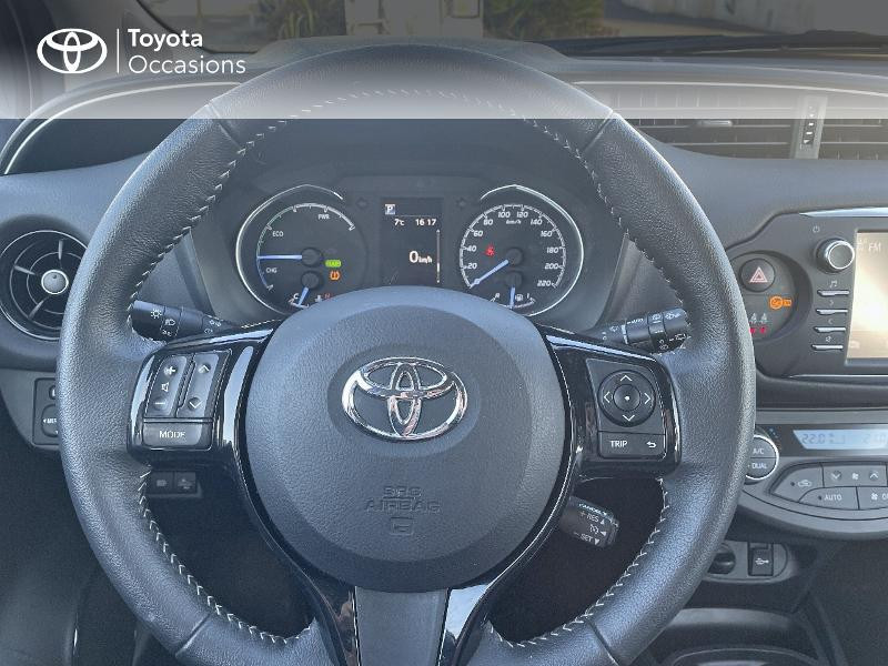 Photo 13 de l'offre de TOYOTA Yaris 100h Dynamic 5p RC18 à 14980€ chez Rizzon Auto - Toyota St Brieuc