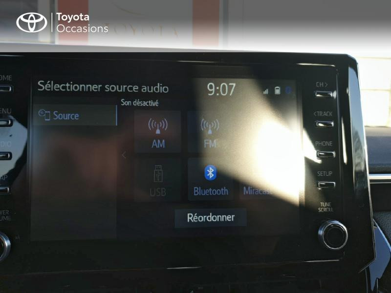 Photo 15 de l'offre de TOYOTA Corolla 122h Dynamic MY21 à 25990€ chez Rizzon Auto - Toyota St Brieuc