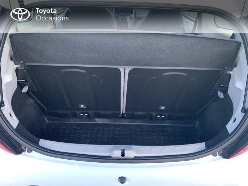 Photo 10 de l'offre de TOYOTA Aygo 1.0 VVT-i 72ch x-play 3p à 9580€ chez Rizzon Auto - Toyota St Brieuc