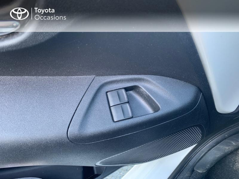 Photo 21 de l'offre de TOYOTA Aygo 1.0 VVT-i 72ch x-play 3p à 9580€ chez Rizzon Auto - Toyota St Brieuc