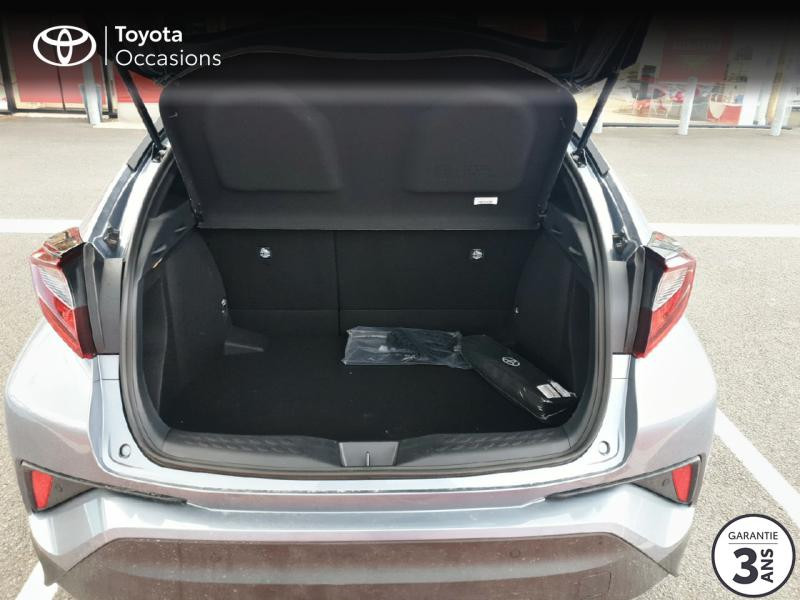 Photo 10 de l'offre de TOYOTA C-HR 122h Edition 2WD E-CVT MY20 à 28990€ chez Rizzon Auto - Toyota St Brieuc