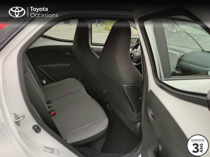 Photo 7 de l'offre de TOYOTA Aygo 1.0 VVT-i 72ch x-play 5p MY20 à 12990€ chez Rizzon Auto - Toyota St Brieuc