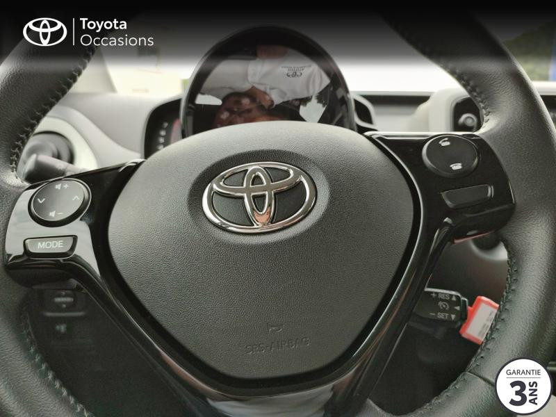 Photo 20 de l'offre de TOYOTA Aygo 1.0 VVT-i 72ch x-play 5p MY20 à 12990€ chez Rizzon Auto - Toyota St Brieuc