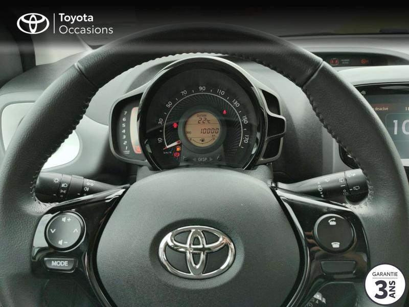 Photo 13 de l'offre de TOYOTA Aygo 1.0 VVT-i 72ch x-play 5p MY20 à 12990€ chez Rizzon Auto - Toyota St Brieuc