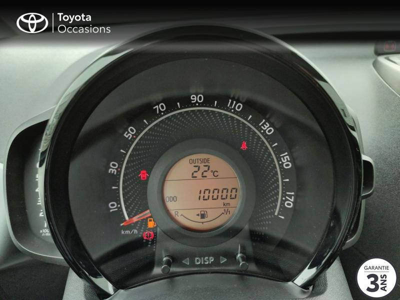 Photo 14 de l'offre de TOYOTA Aygo 1.0 VVT-i 72ch x-play 5p MY20 à 12990€ chez Rizzon Auto - Toyota St Brieuc