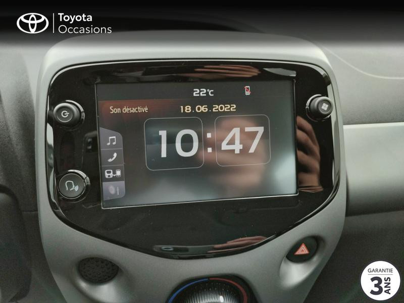 Photo 15 de l'offre de TOYOTA Aygo 1.0 VVT-i 72ch x-play 5p MY20 à 12990€ chez Rizzon Auto - Toyota St Brieuc