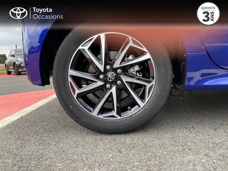 Photo 16 de l'offre de TOYOTA Yaris 116h  Design 5p MY22 à 23890€ chez Rizzon Auto - Toyota St Brieuc