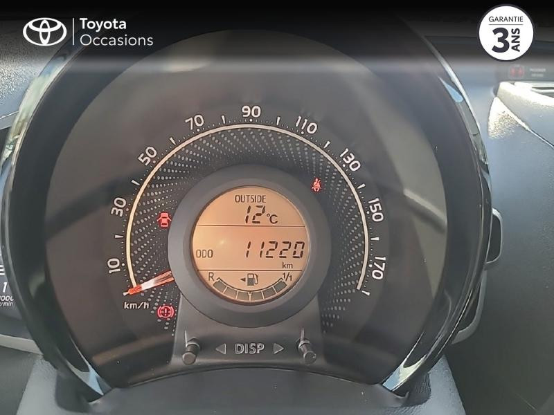 Photo 14 de l'offre de TOYOTA Aygo 1.0 VVT-i 72ch x-play 5p MY20 à 12990€ chez Rizzon Auto - Toyota St Brieuc