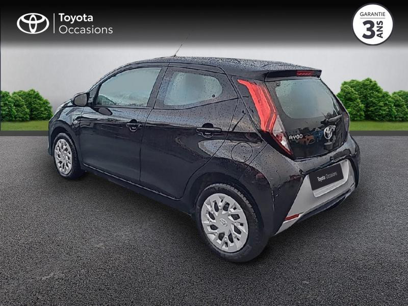 Photo 2 de l'offre de TOYOTA Aygo 1.0 VVT-i 72ch x-play 5p MY20 à 12490€ chez Rizzon Auto - Toyota St Brieuc