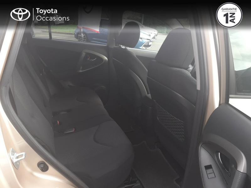 Photo 7 de l'offre de TOYOTA RAV4 150 D-4D Life 2WD à 11480€ chez Rizzon Auto - Toyota St Brieuc