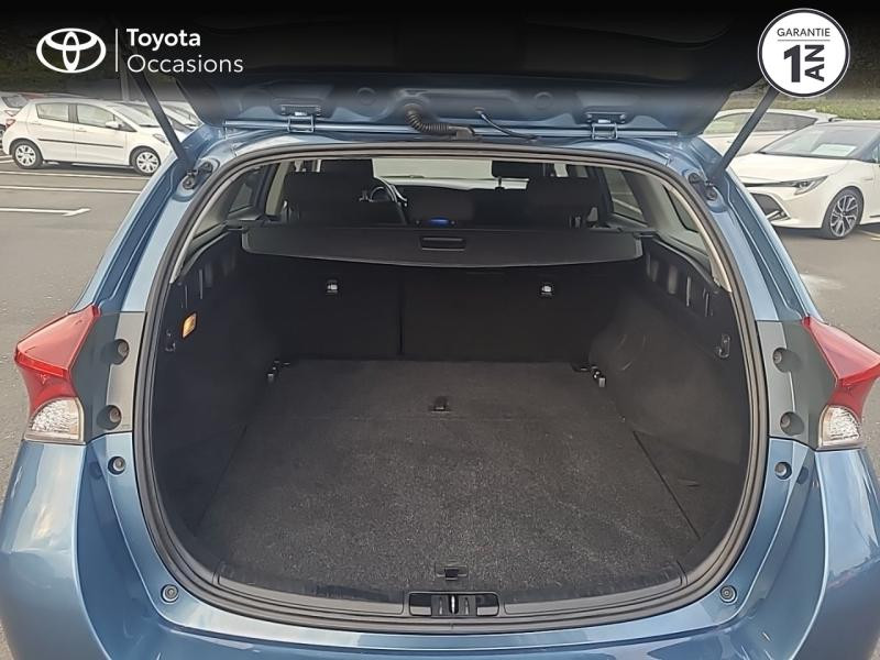 Photo 10 de l'offre de TOYOTA Auris Touring Sports 112 D-4D Dynamic Business à 13480€ chez Rizzon Auto - Toyota St Brieuc
