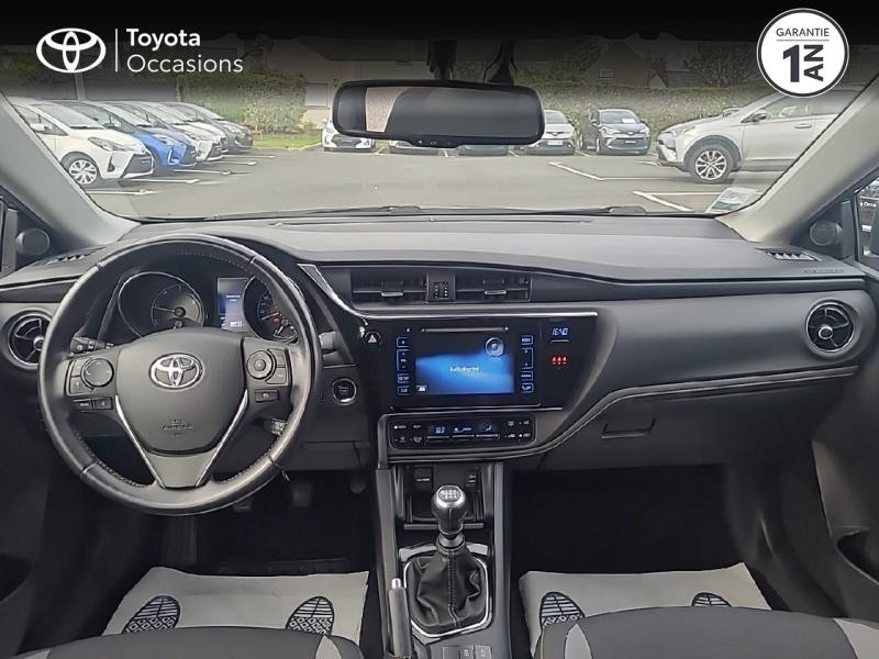 Photo 8 de l'offre de TOYOTA Auris Touring Sports 112 D-4D Dynamic Business à 13480€ chez Rizzon Auto - Toyota St Brieuc