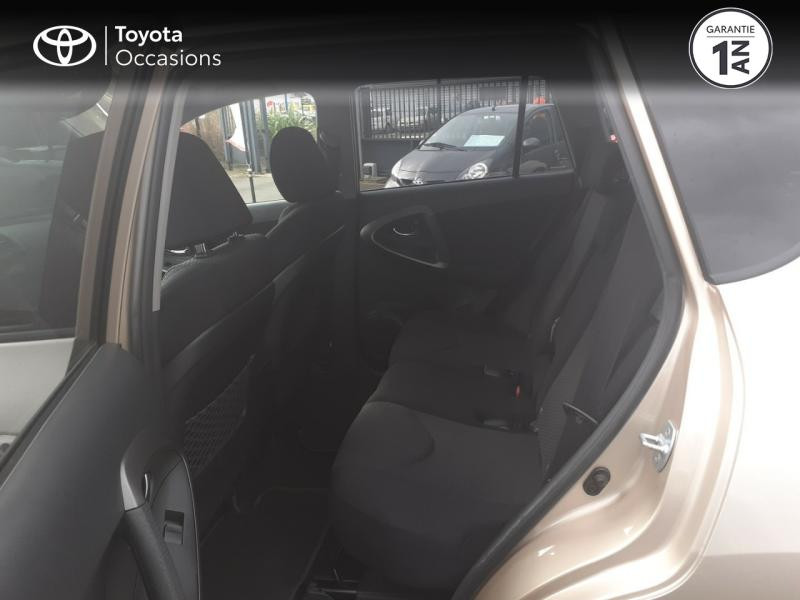 Photo 12 de l'offre de TOYOTA RAV4 150 D-4D Life 2WD à 11480€ chez Rizzon Auto - Toyota St Brieuc