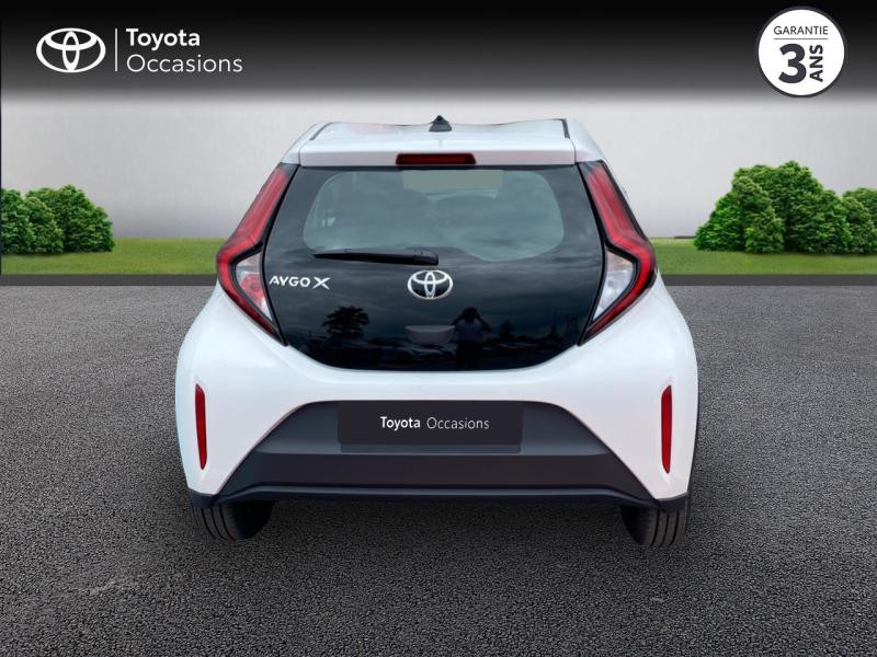 Photo 4 de l'offre de TOYOTA Aygo X 1.0 VVT-i 72ch Dynamic à 15690€ chez Rizzon Auto - Toyota St Brieuc