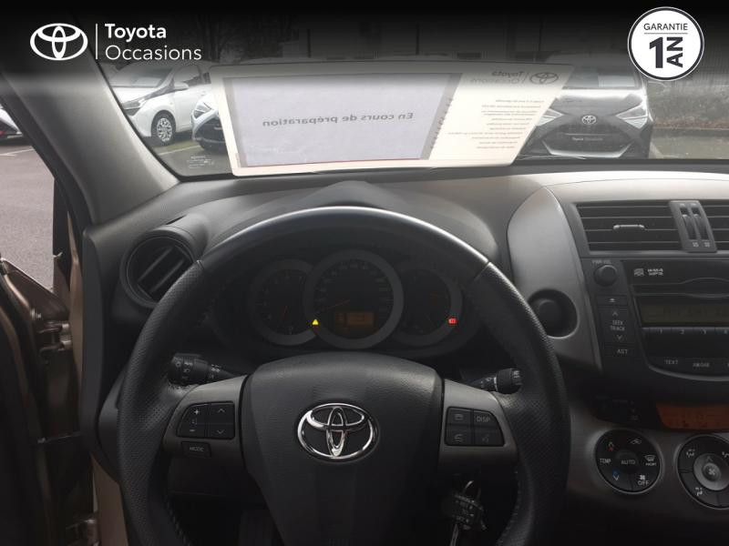 Photo 13 de l'offre de TOYOTA RAV4 150 D-4D Life 2WD à 11480€ chez Rizzon Auto - Toyota St Brieuc