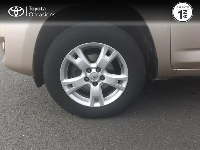 Photo 16 de l'offre de TOYOTA RAV4 150 D-4D Life 2WD à 11480€ chez Rizzon Auto - Toyota St Brieuc