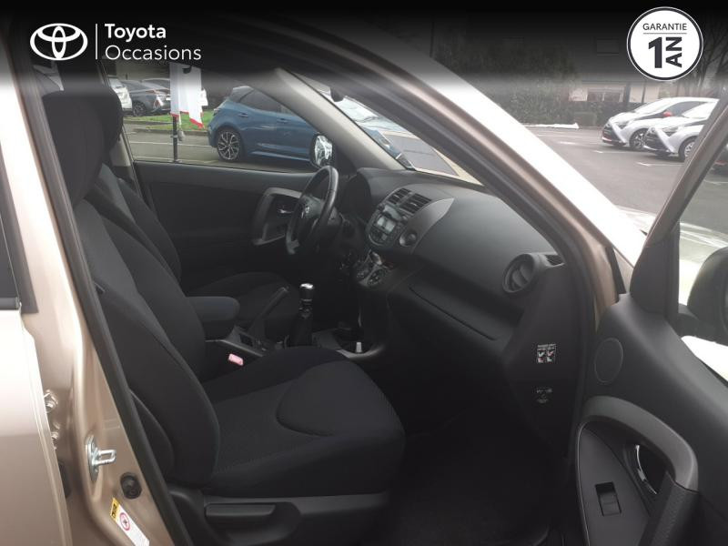 Photo 6 de l'offre de TOYOTA RAV4 150 D-4D Life 2WD à 11480€ chez Rizzon Auto - Toyota St Brieuc