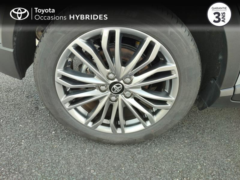 Photo 16 de l'offre de TOYOTA C-HR 122h Distinctive 2WD E-CVT MY22 à 30990€ chez Rizzon Auto - Toyota St Brieuc