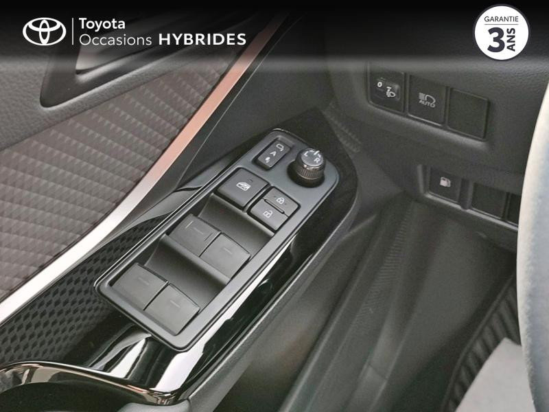 Photo 21 de l'offre de TOYOTA C-HR 122h Distinctive 2WD E-CVT MY22 à 30990€ chez Rizzon Auto - Toyota St Brieuc