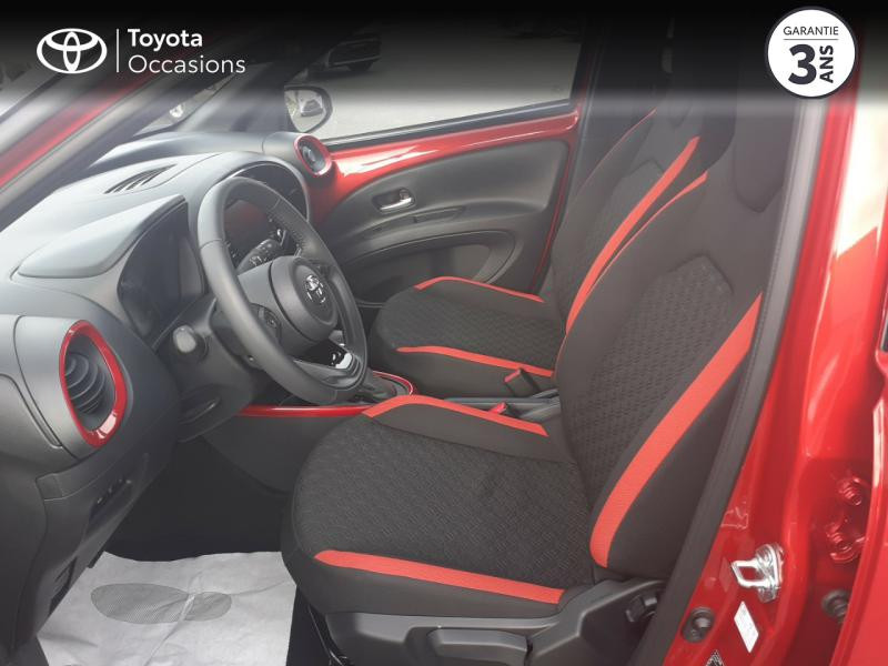 Photo 3 de l'offre de TOYOTA Aygo X 1.0 VVT-i 72ch Design S-CVT à 17990€ chez Rizzon Auto - Toyota St Brieuc
