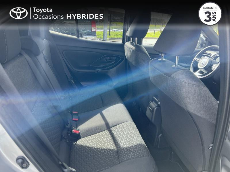 Photo 7 de l'offre de TOYOTA Yaris Cross 116h Design AWD-i MY22 à 28990€ chez Rizzon Auto - Toyota St Brieuc